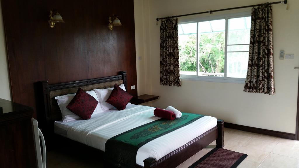 Mai Thai Guest House Khon Kaen Quarto foto