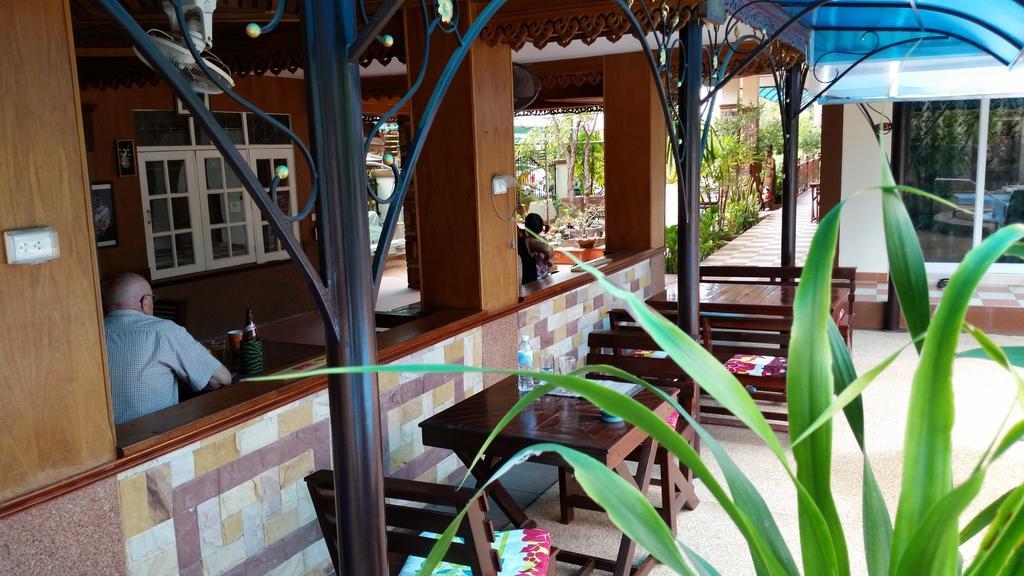 Mai Thai Guest House Khon Kaen Exterior foto