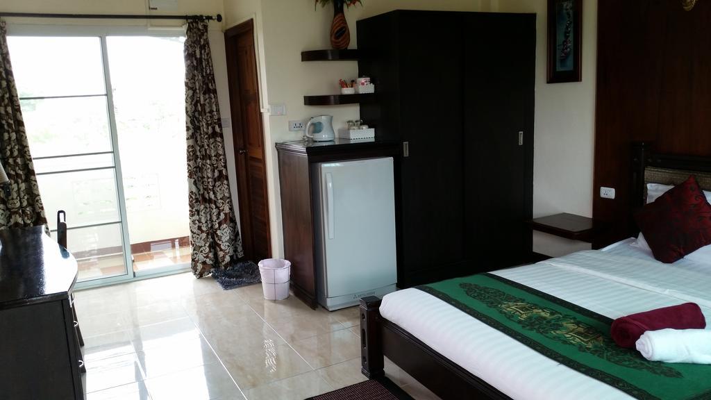 Mai Thai Guest House Khon Kaen Quarto foto